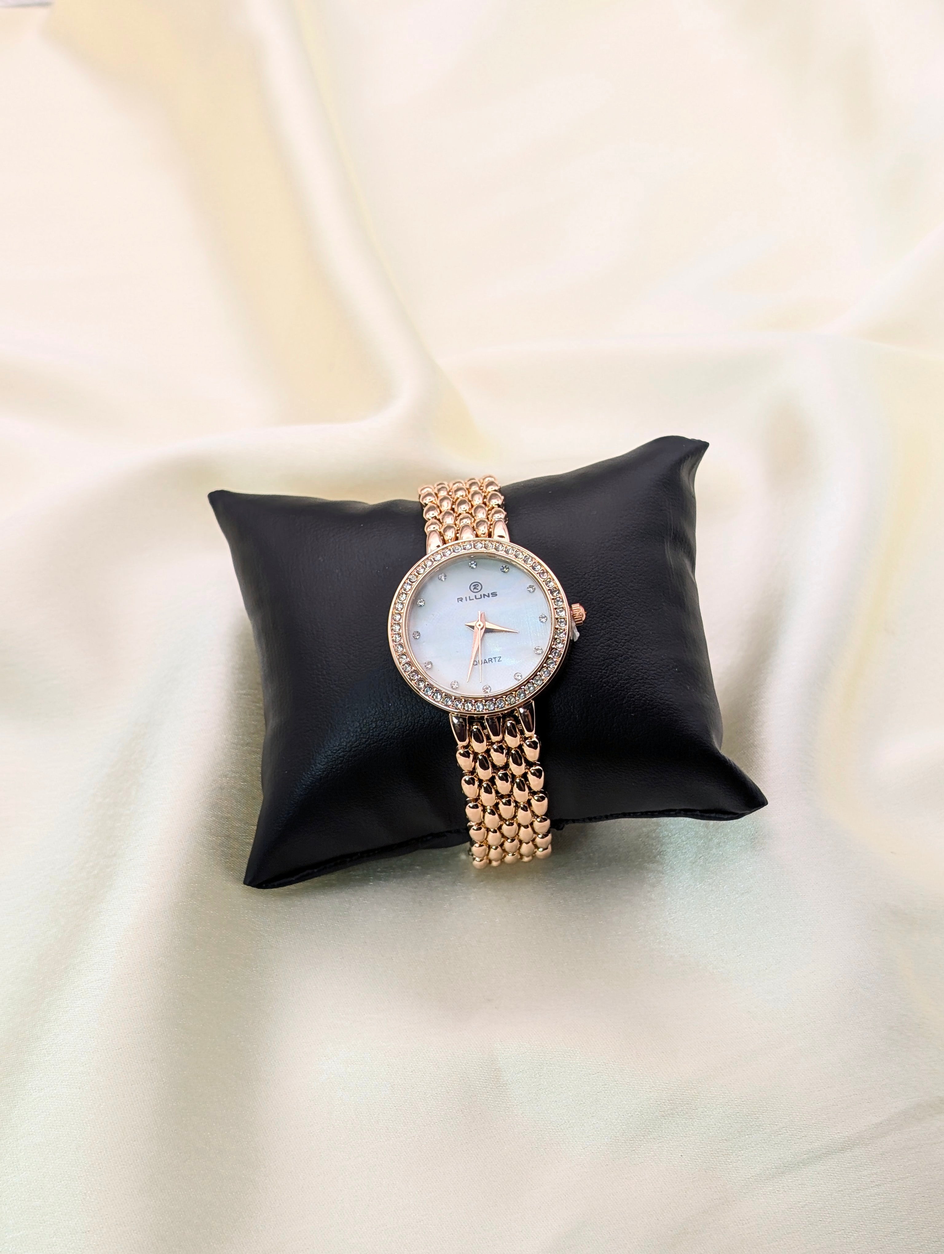 Elegant Gold Crystal Quartz Women's Watch