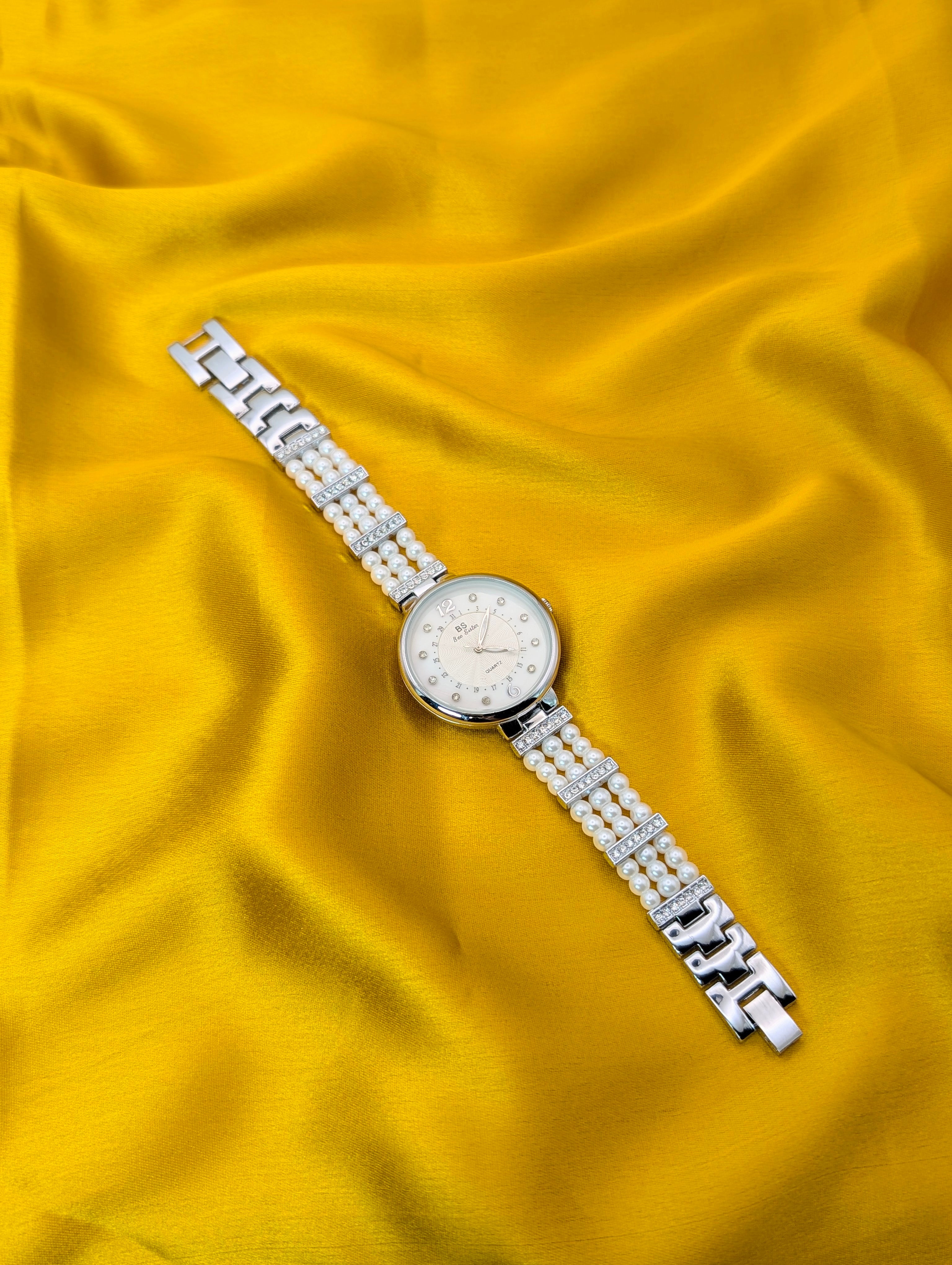 Glamorous Pearl Elegance Women's Quartz Watch
