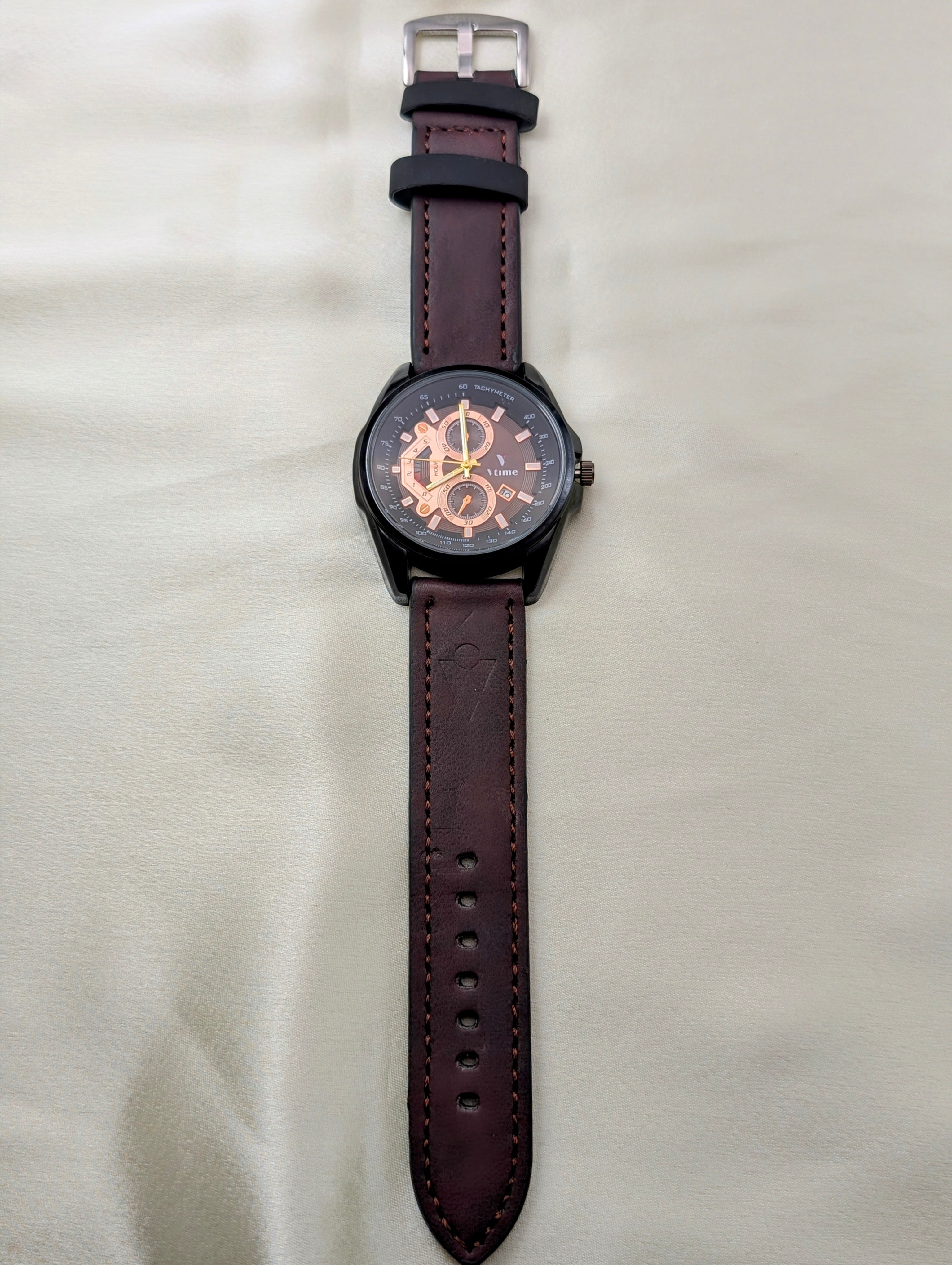 Rugged Brown Leather Chrono dial with Date Display for men