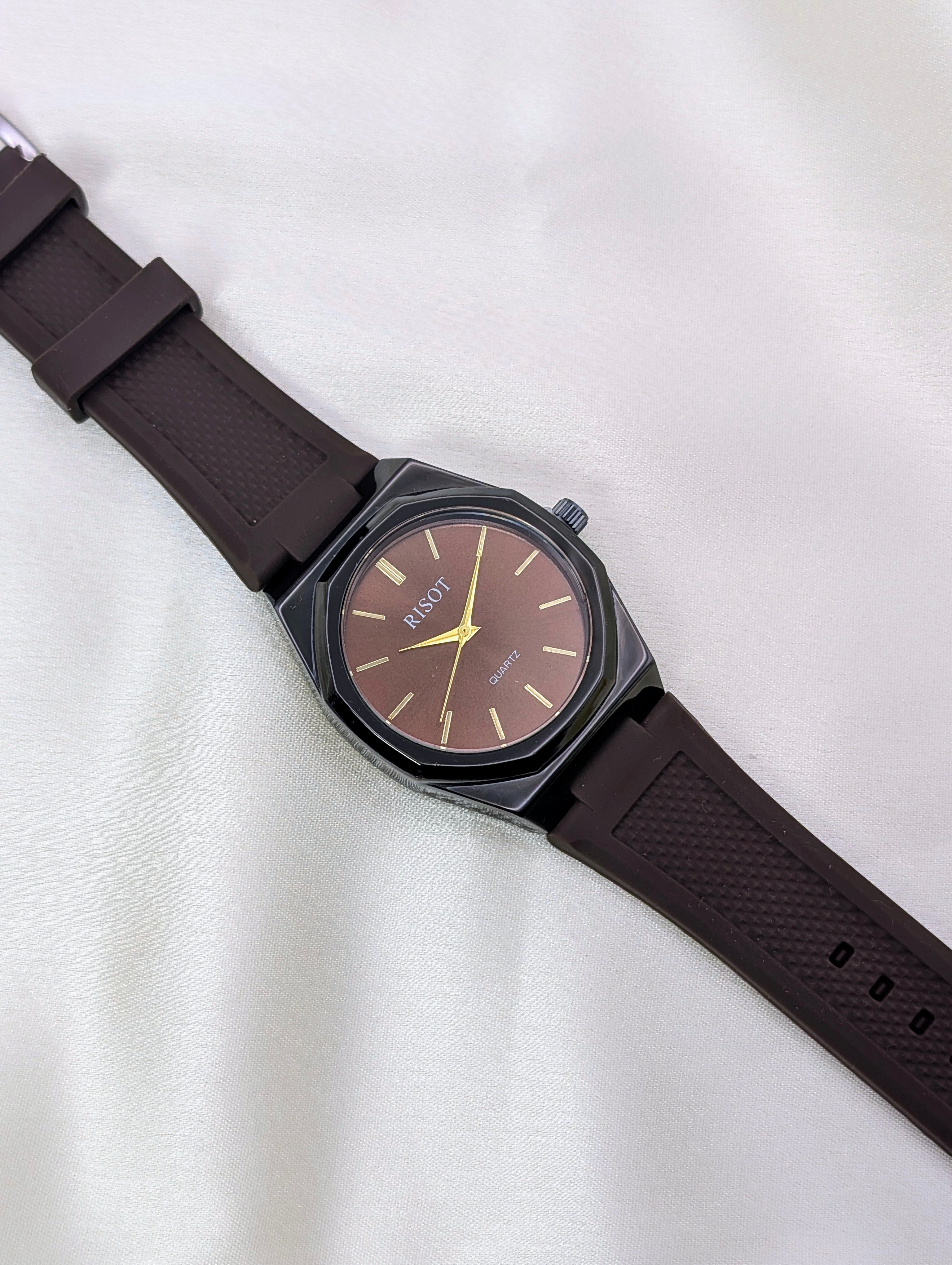 The "Urban Hexa": A Contemporary Edge in Time For Men