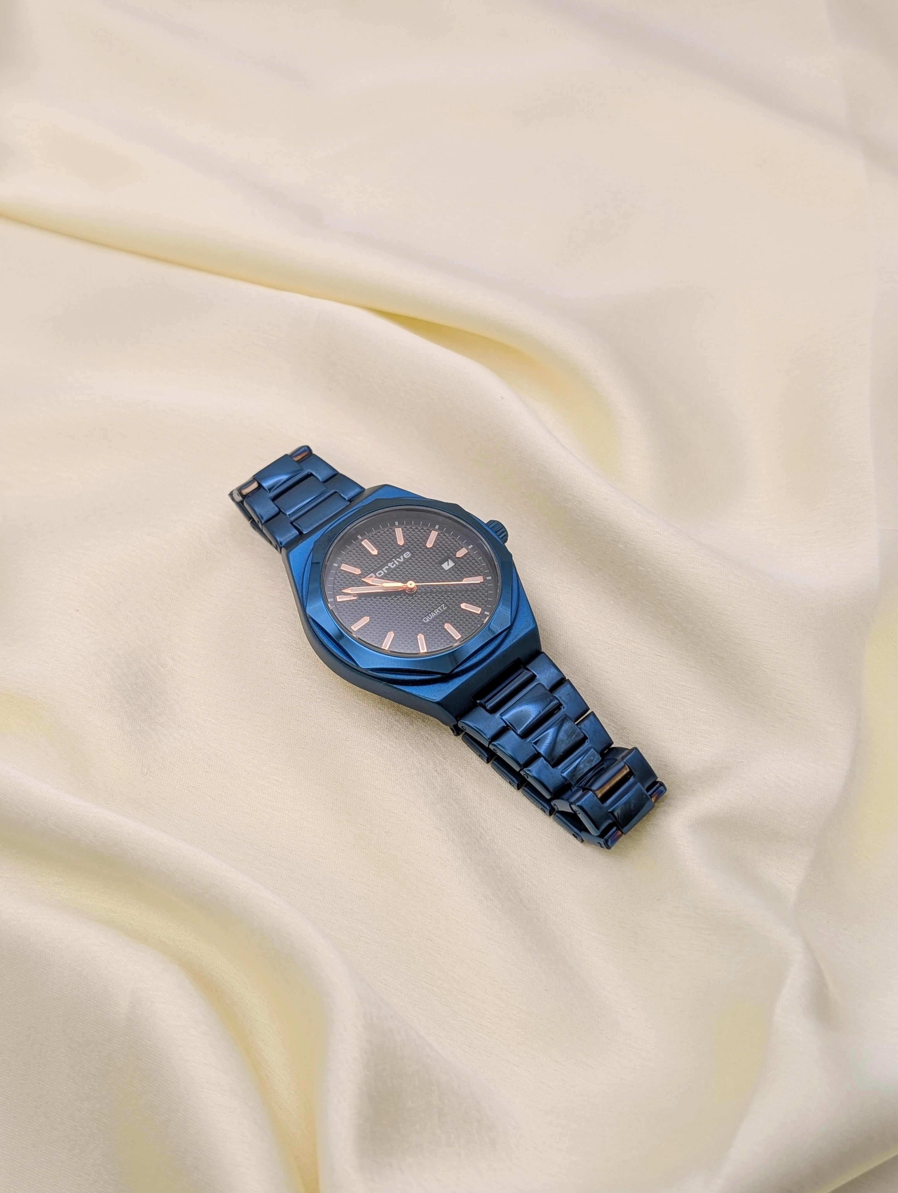 Stylish Blue Metal Watch – Premium Look
