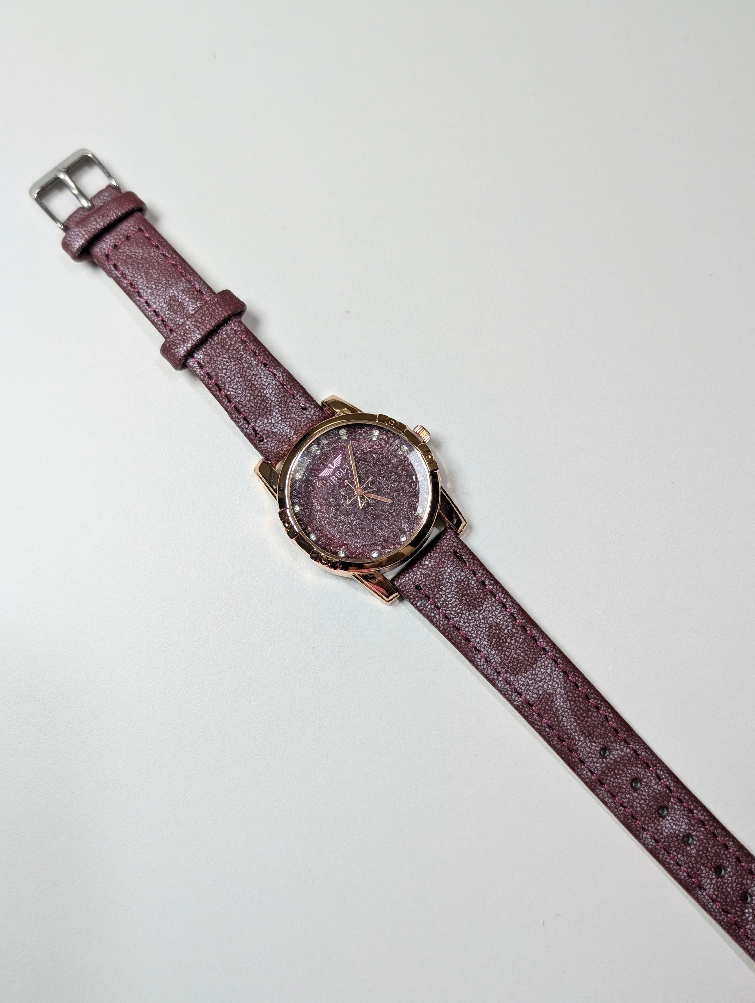 Elegant Glittery Dial Wristwatch