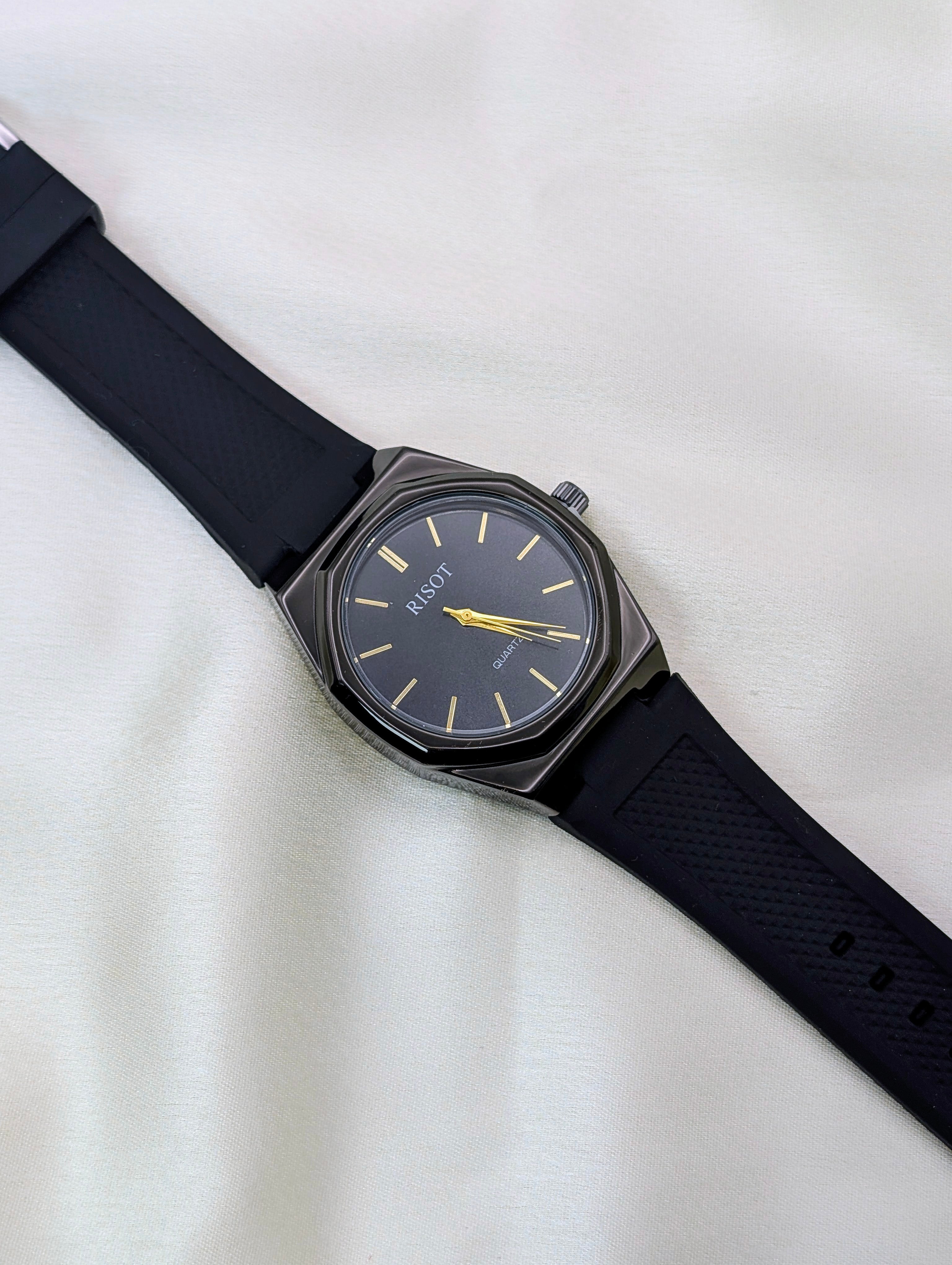 The "Urban Hexa": A Contemporary Edge in Time For Men