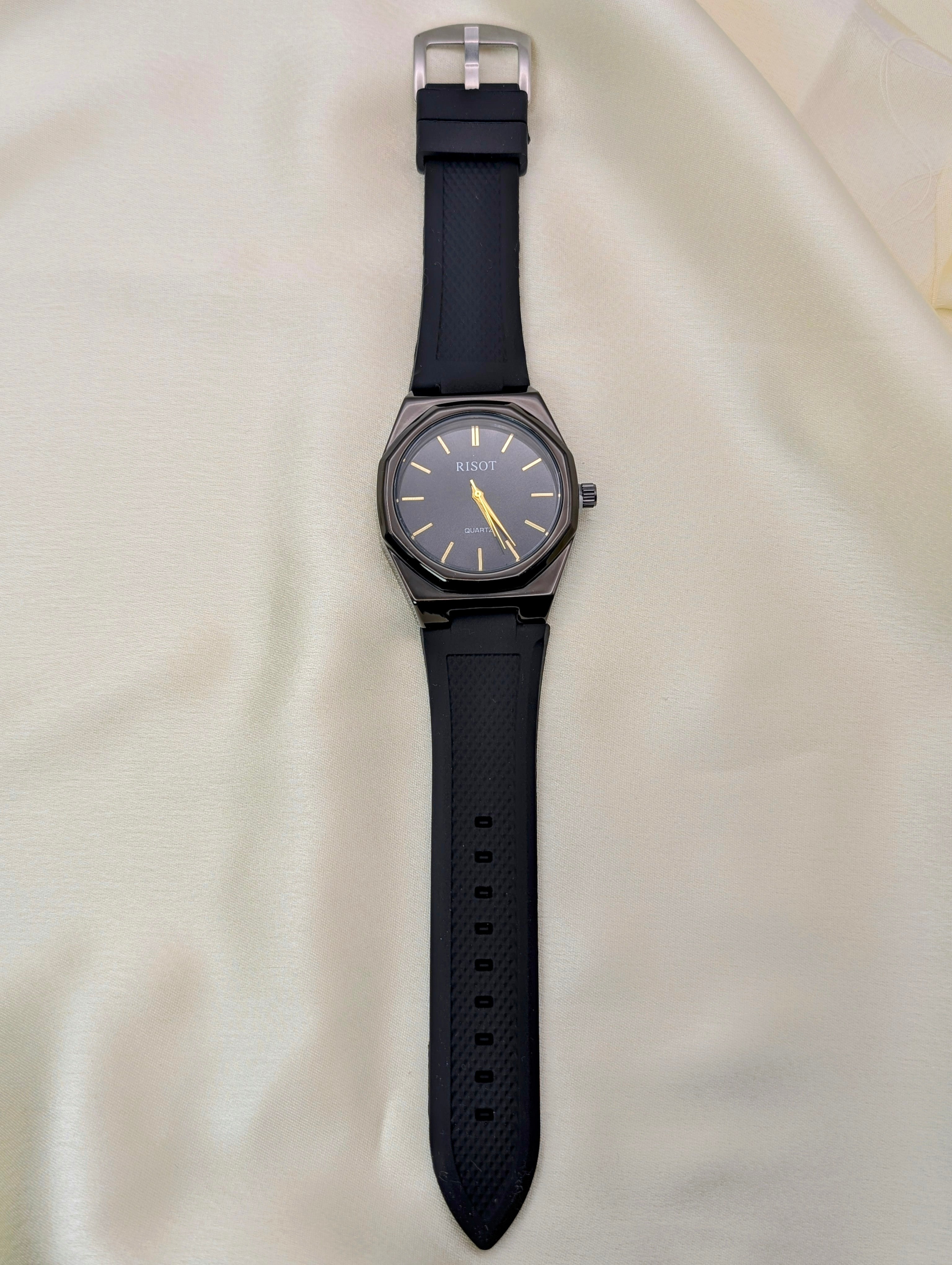 The "Urban Hexa": A Contemporary Edge in Time For Men