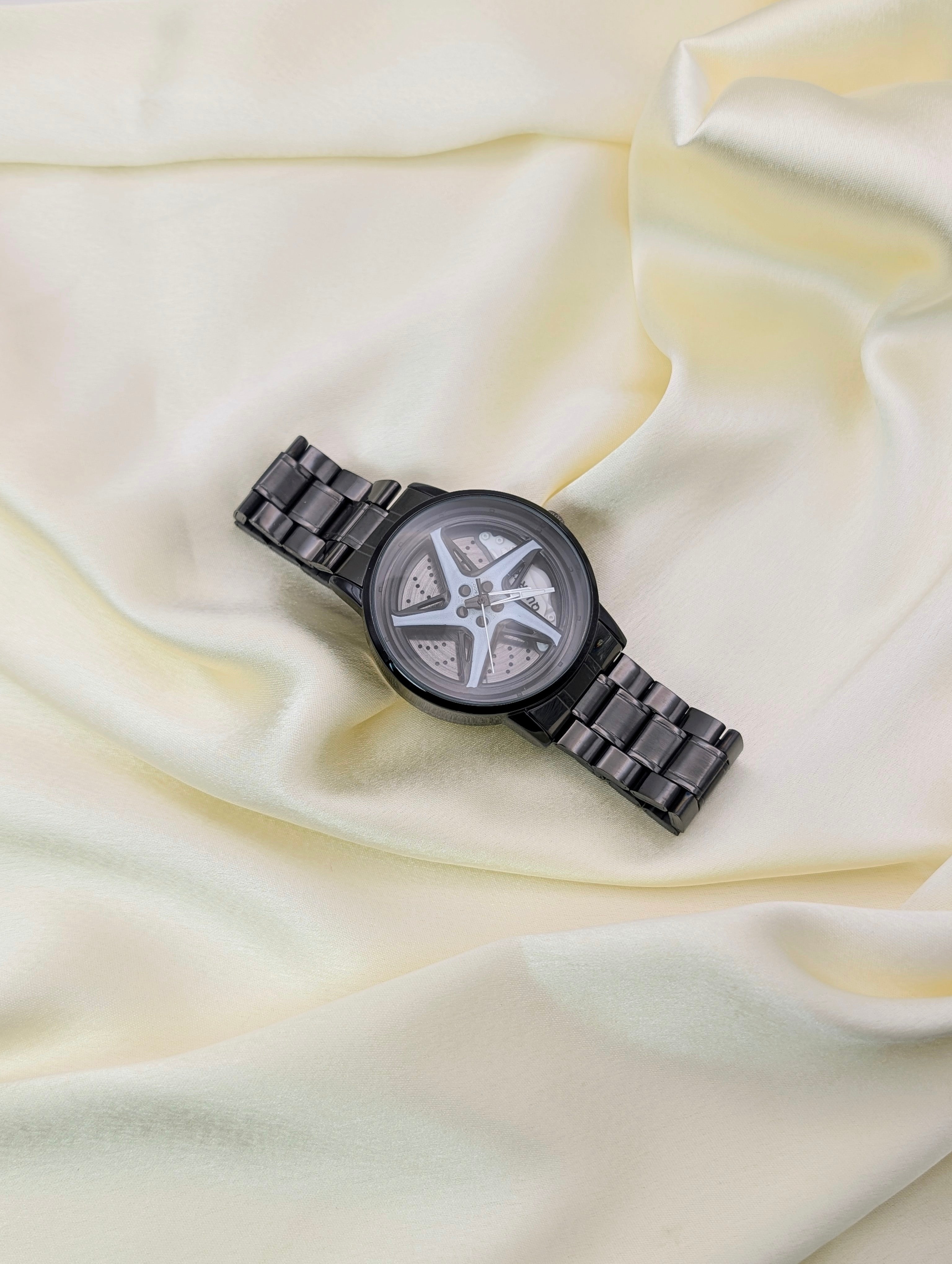 "HyperSilver Drift – Designed like a Tesla Turbine Wheel"