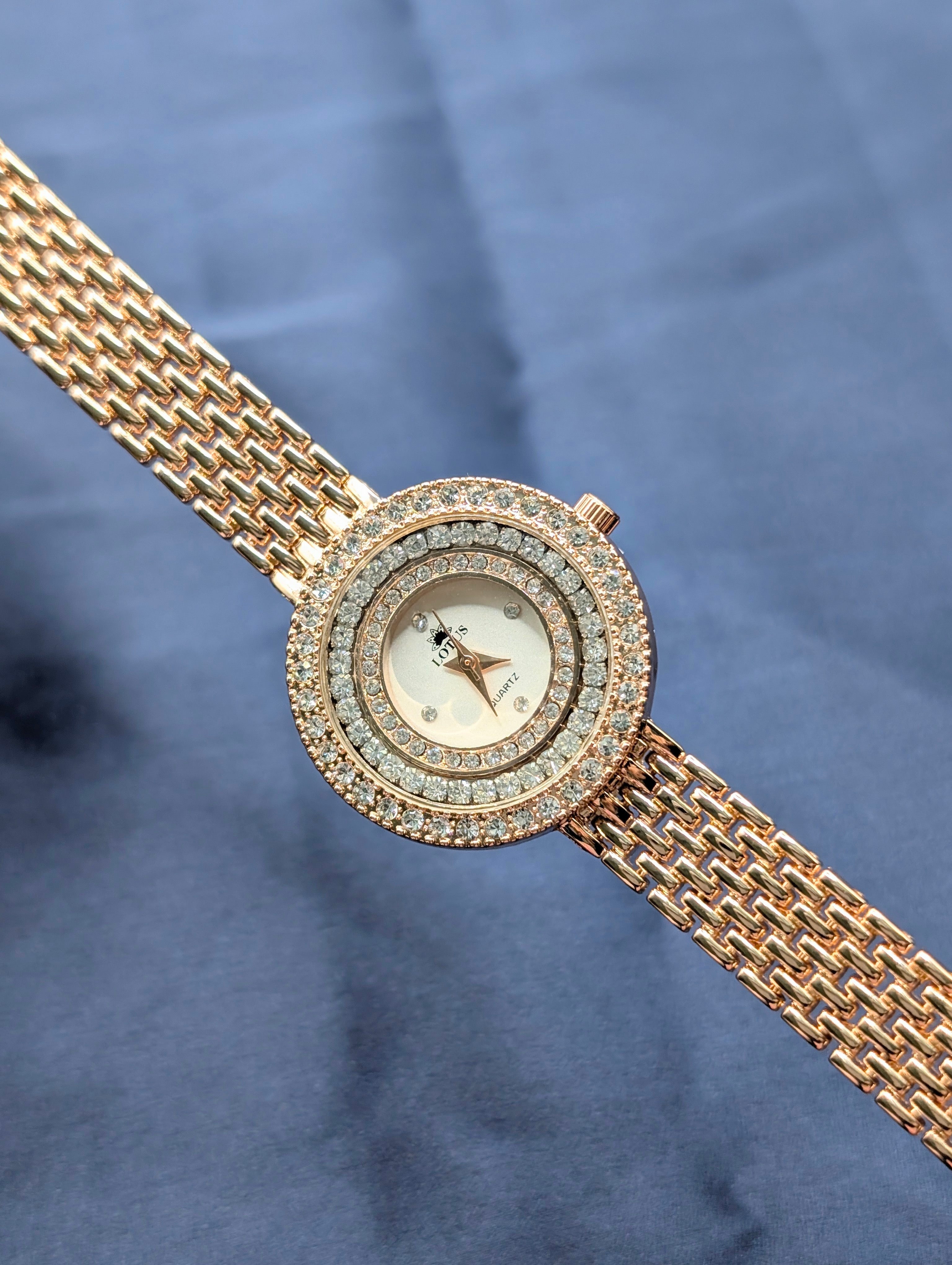 Luxury Women's Rose Gold Crystal Watch