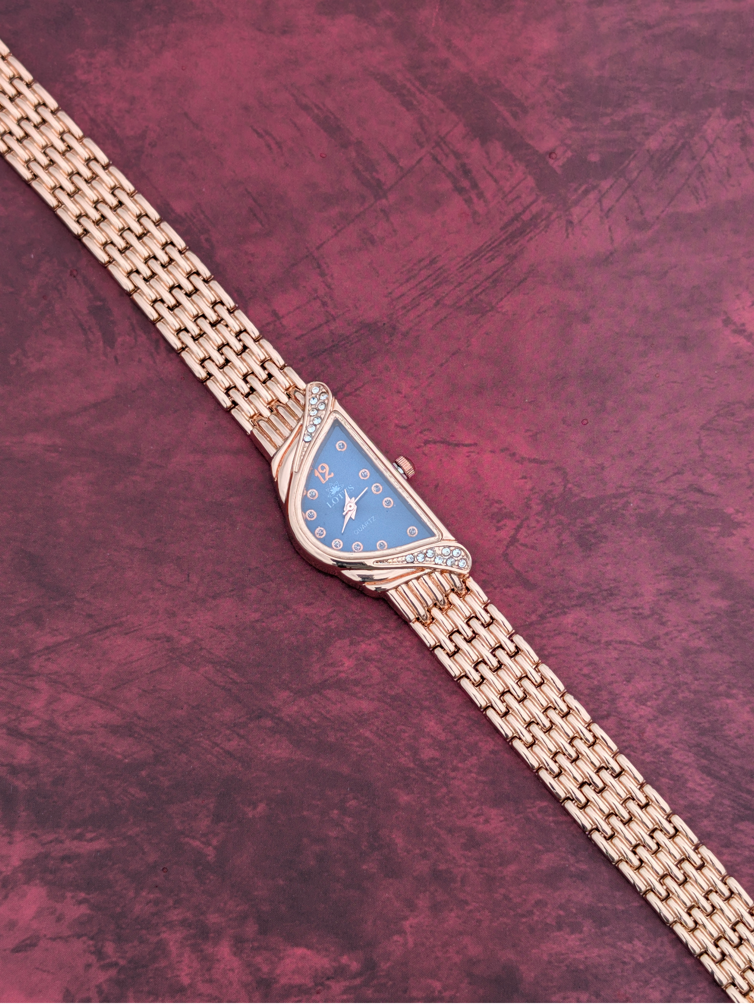 Women's Designer Rose Gold Watch – Lotus Navy Dial (Swan Shape) For Women