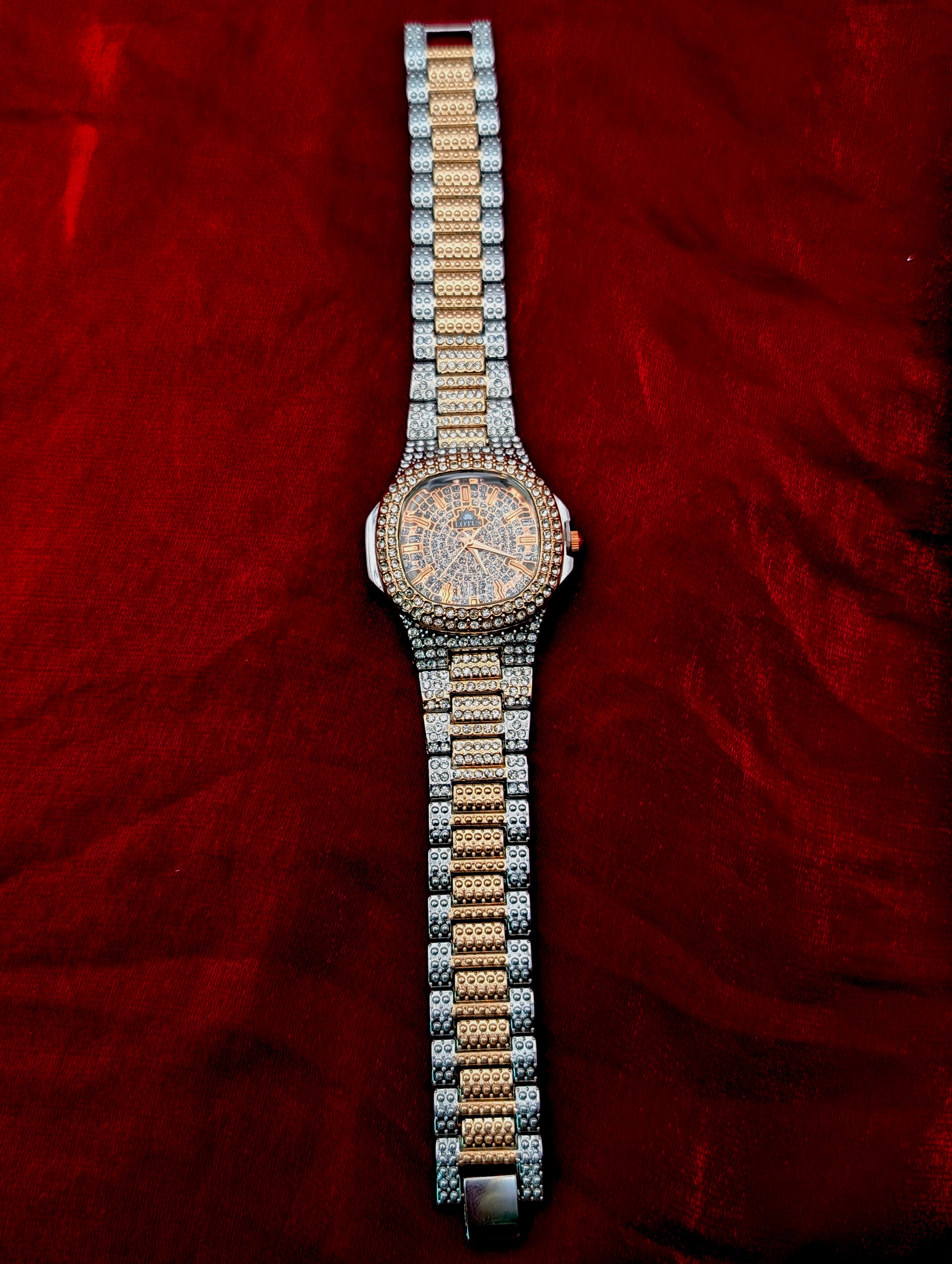 Luxury Diamond-Cut Crystal Watch – Dual Tone Rose Gold & Silver For Women