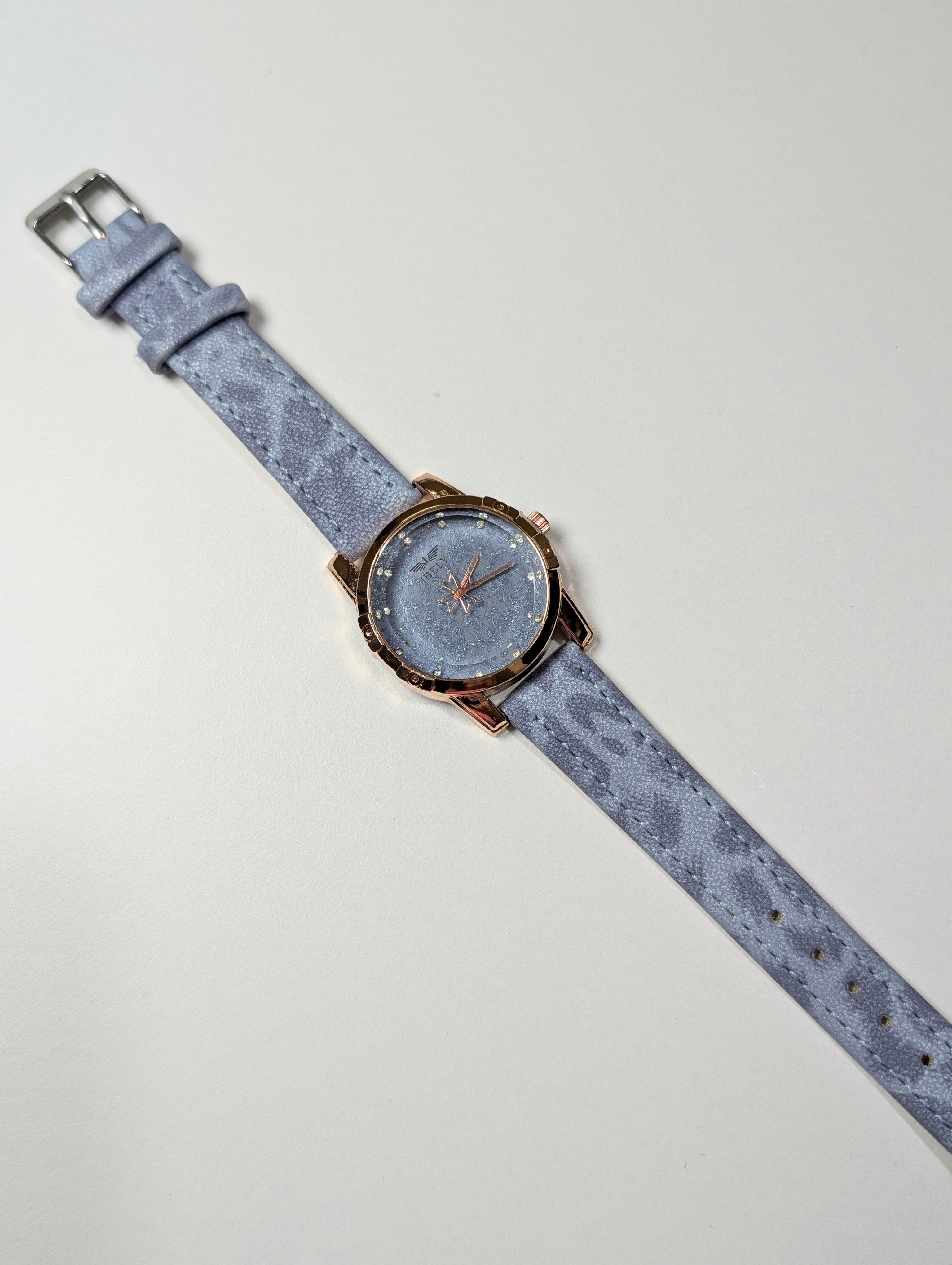 Elegant Glittery Dial Wristwatch